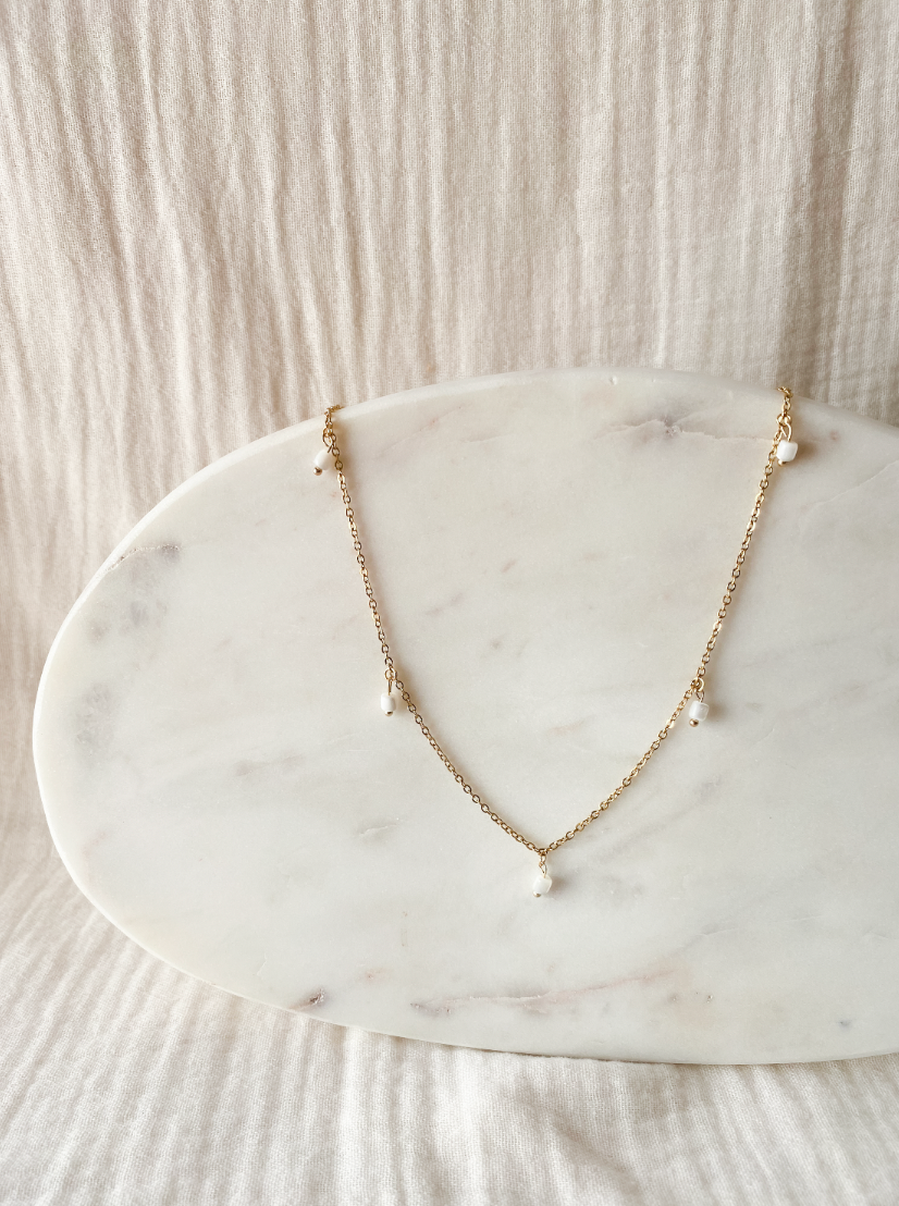 PEARL - Collar mini colgantes nácar