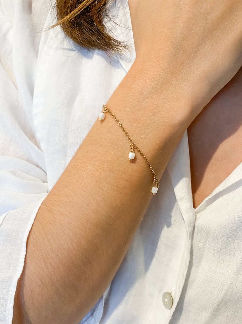 PEARL - Pulsera mini colgantes nácar
