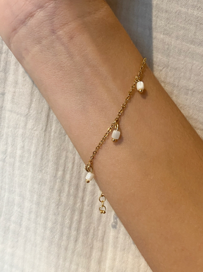 PEARL - Pulsera mini colgantes nácar