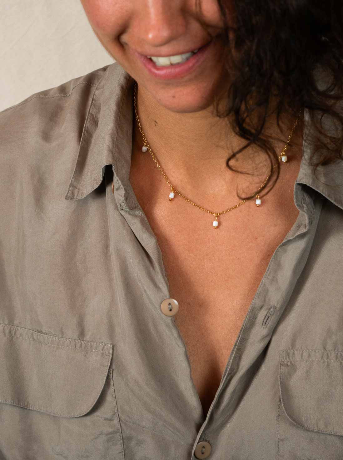 PEARL - Collar mini colgantes nácar