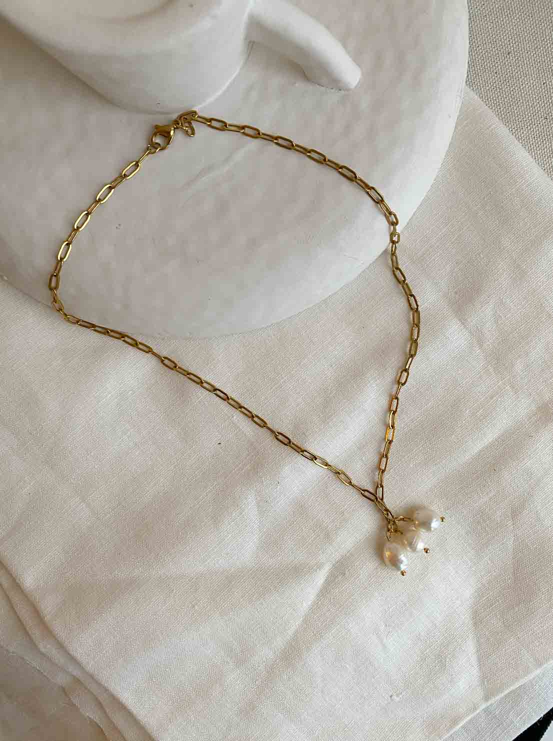 PEARL - 3 pearl pendant necklace