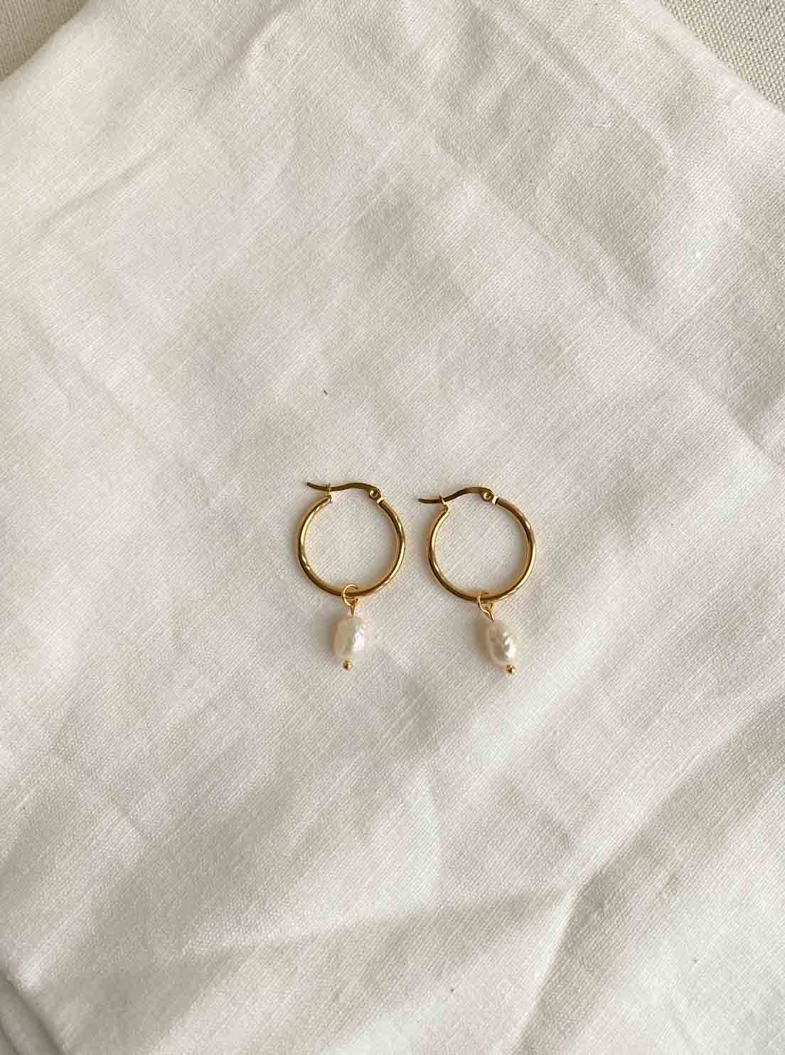 PEARL - Basic large hoop earrings