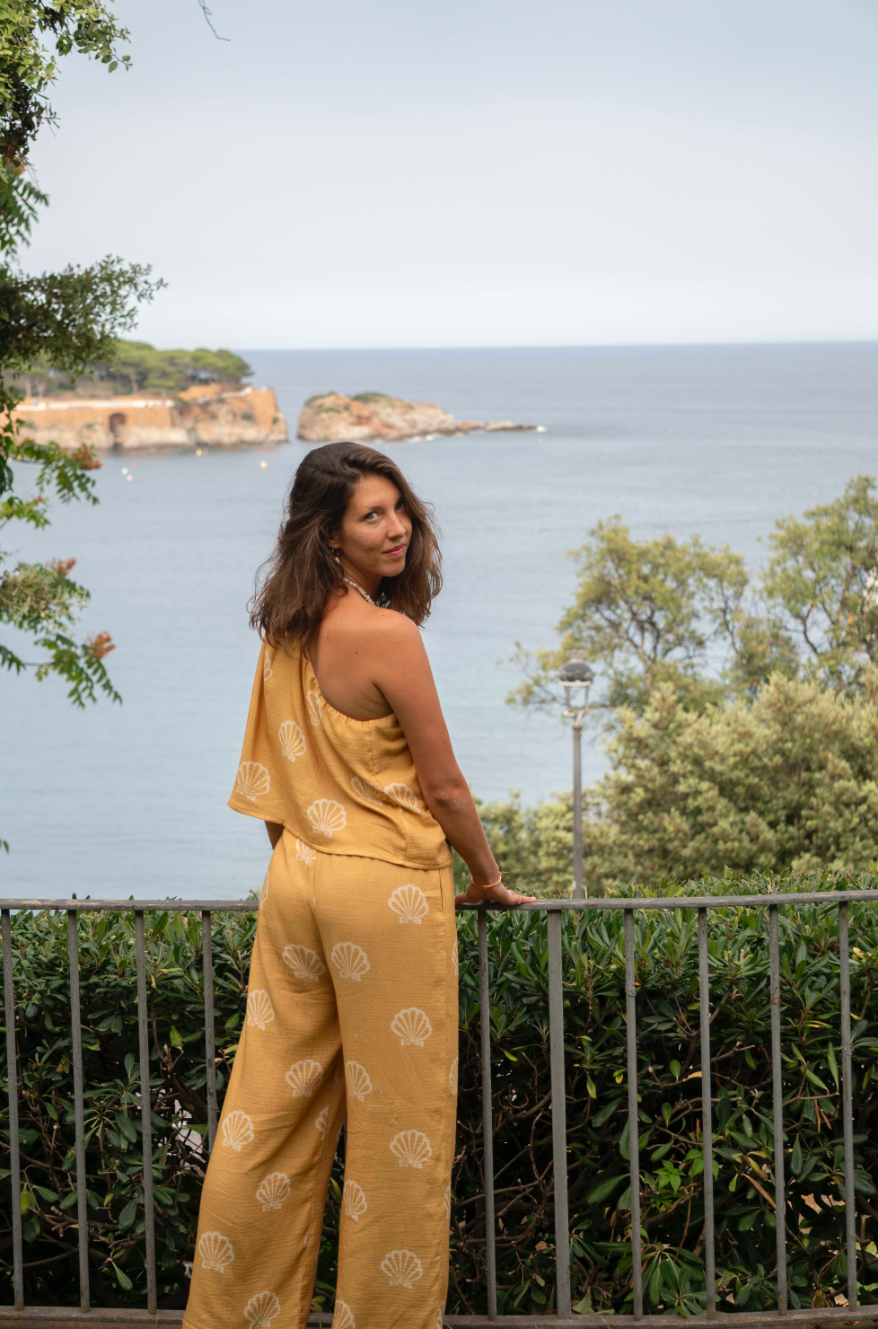CONJUNTO: top LIA estampado y pantalón MAR estampado